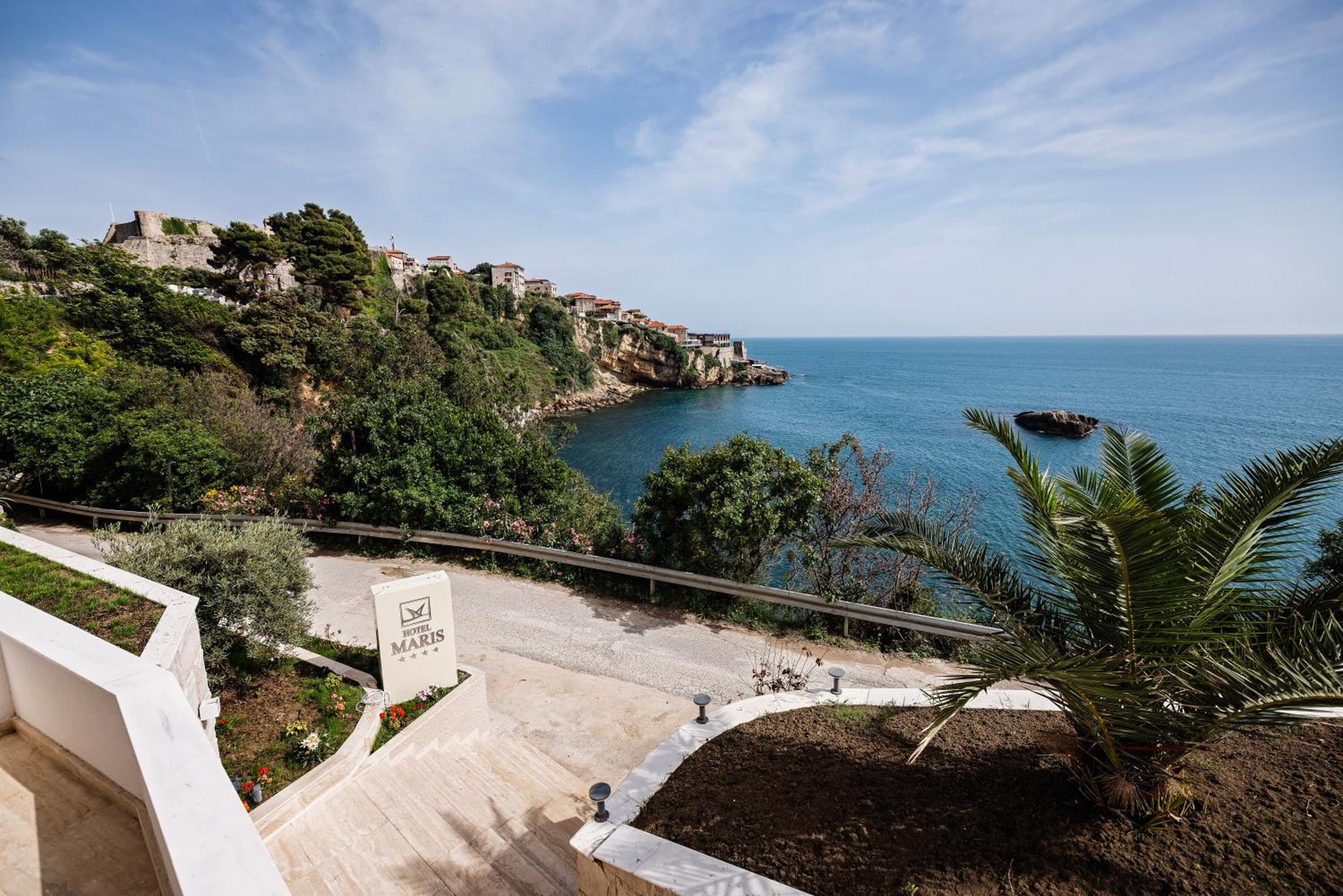 Hotel Maris Ulcinj Extérieur photo